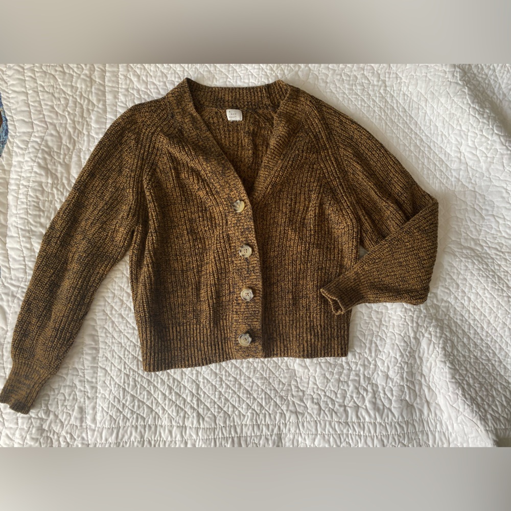 Brown cropped cardigan sweater